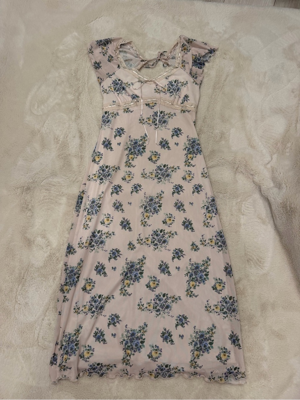 Floral Lace-Trim Maxi Dress by Kurious in Light beige